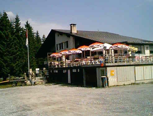 Das Panoramahotel Malixerhfo auf Brambr&uuml;esch