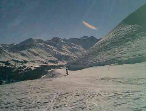 Das Parpaner Rothorn im Hintergrund